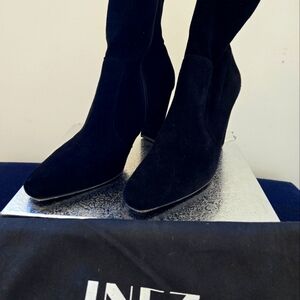Inez Stretch Black Suede Ankle Boot Block Heel Made in Spain Women’s 9.5  zipper